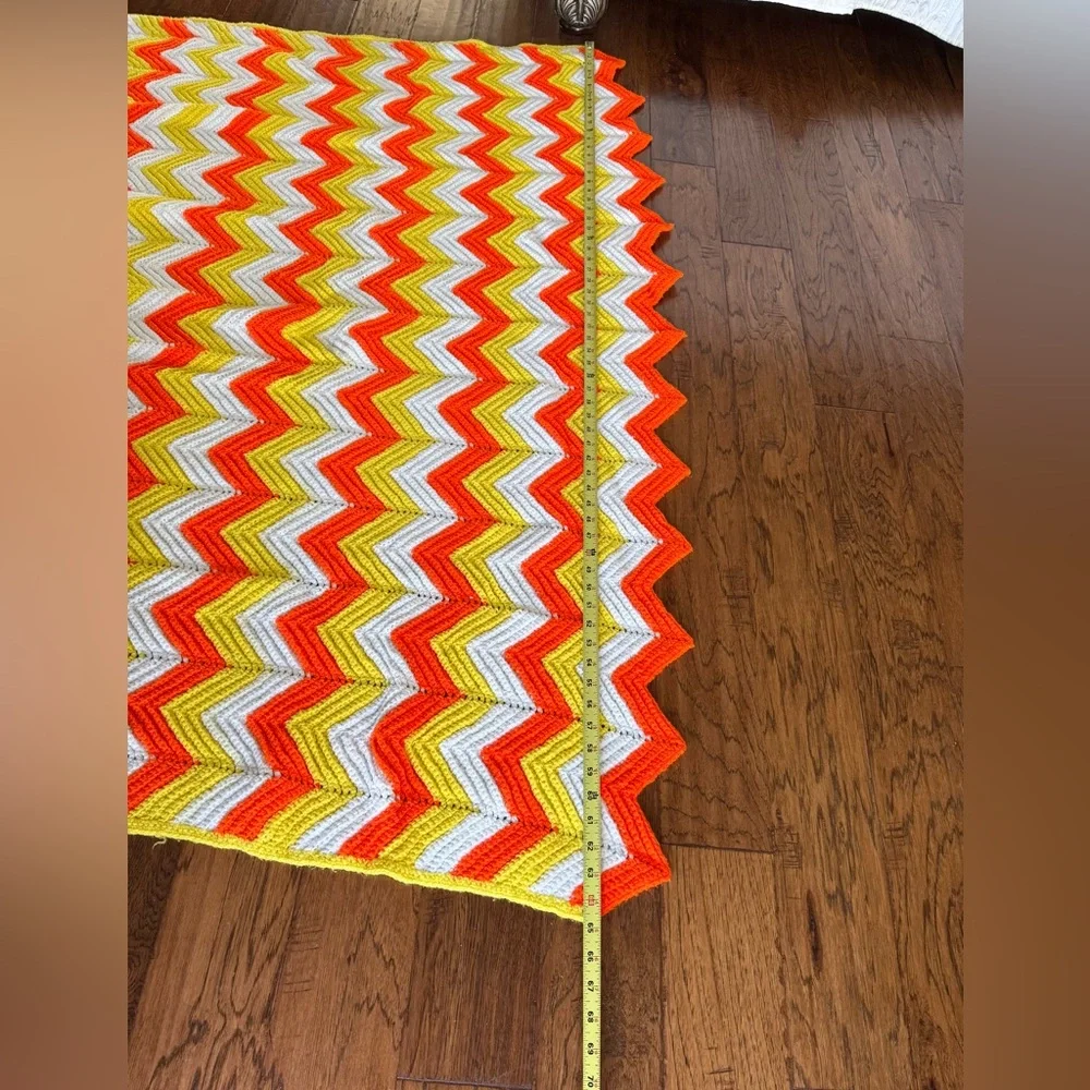Vibrant Zigzag Crochet‎ Blanket